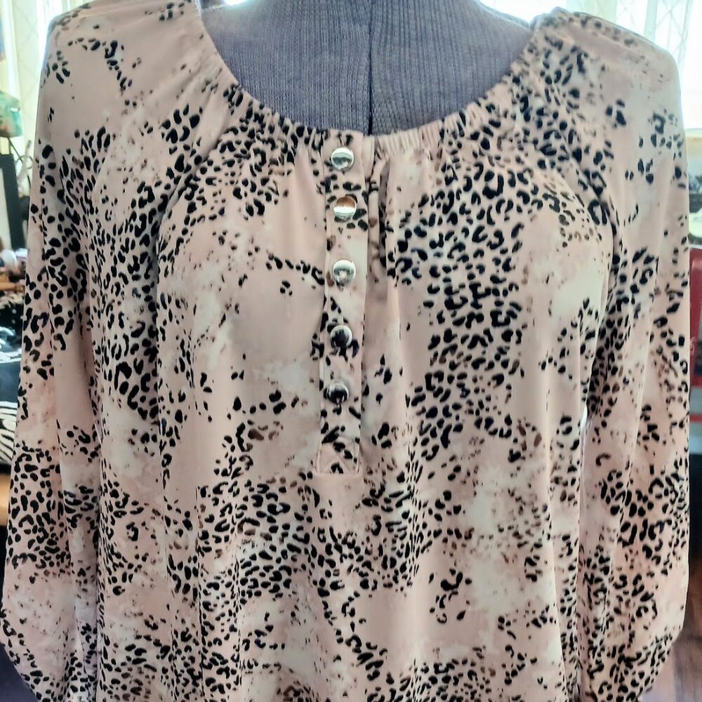 Notations Pink Style Leopard Print Women’s Top Large